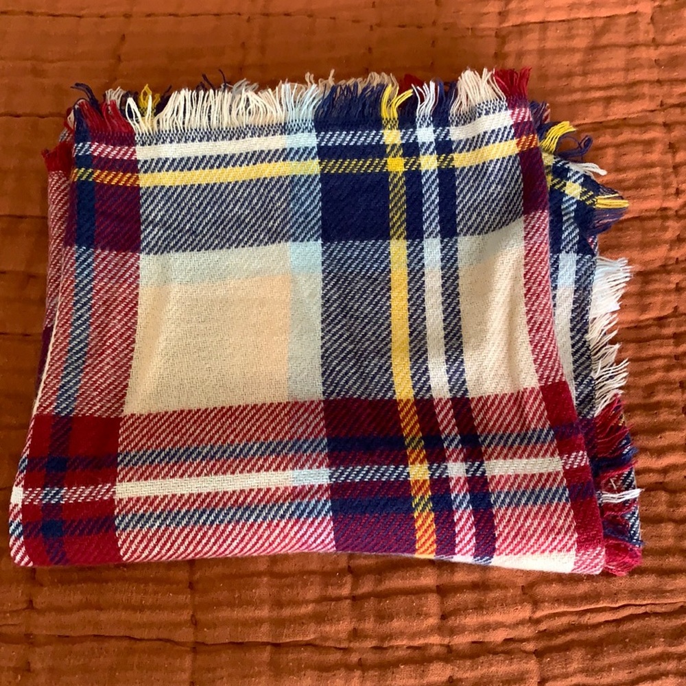 Beautiful fall scarf.